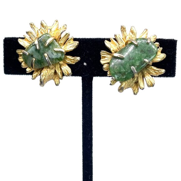 Vintage BSK Gold Tone Flower Sunburst Jade Stone Clip-On Earrings 50-60s Retro - Picture 12 of 12